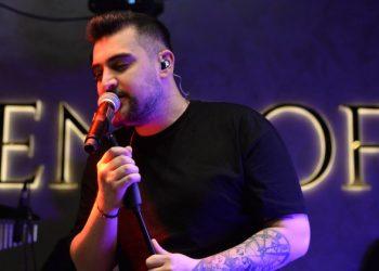 Tuna Taşkın, önceki akşam Ataşehir Watergarden’daki Endoff’da sahne aldı