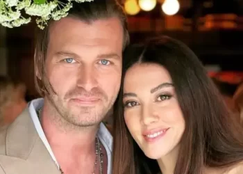 Kıvanç Tatlıtuğ’un oğlu Kurt Efe’den tatil pozu