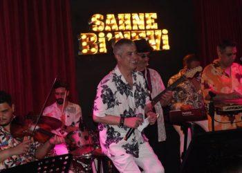 Cengiz Kurtoğlu, Bi Nevi İstanbul’da sahneye çıktı