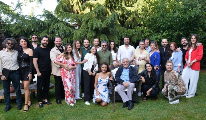 İş insanı Tolga Yavuz ve eşi Özge Yavuz'dan Baby Shower partisi 1 İş insanı Tolga Yavuz ve eşi Özge Yavuz’dan Baby Shower partisi