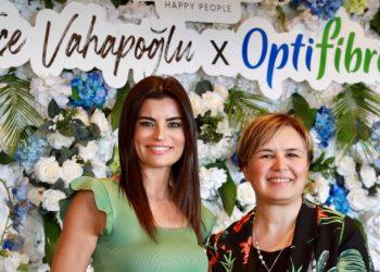 Ünlü isimler Ece Vahapoğlu’nun hazırladığı Fit Menü’nün tadımında buluştu