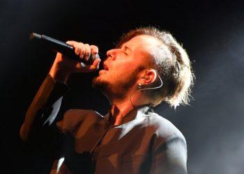 Emre Aydın ve Tuğkan, %100 Akustik konserleriyle KüçükÇiftlik Bahçe’de