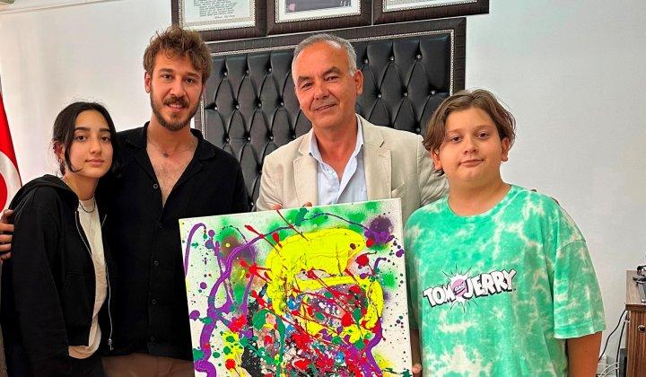 Yüksel Başaran Yıldız’dan anlamlı hediye