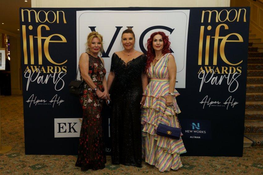 Moon Life, bu yılki ödül törenini Fransa’nın başkenti Paris’te görkemli bir şovla gerçekleştirdi 6 moonlife1 Moon Life, bu yılki ödül törenini Fransa’nın başkenti Paris’te görkemli bir şovla gerçekleştirdi