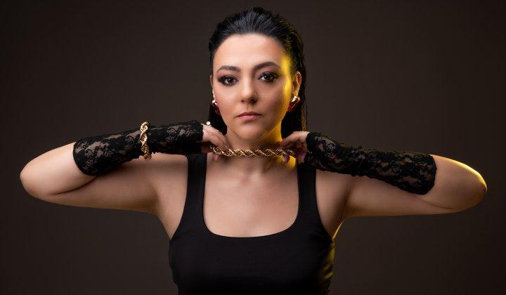 Selin Sohtorikoğlu yeni teklisi ‘Yaşamak İçin’i yayınladı