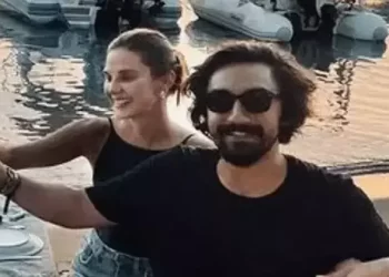 Alina Boz ve Umut Evirgen Mikonos’ta tatilde