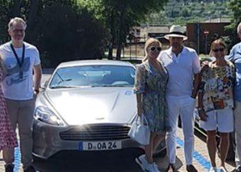 Özcan Aydın ve eşi Aslı Aydın özel davetli olarak Aston Martin’in konuğu oldu