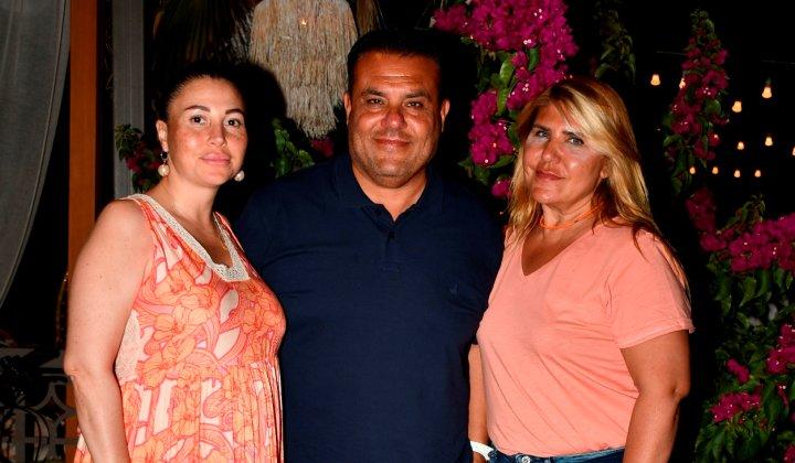 Dinçer Azaphan'ın aile saadeti 1 Dinçer Azaphan’ın aile saadeti