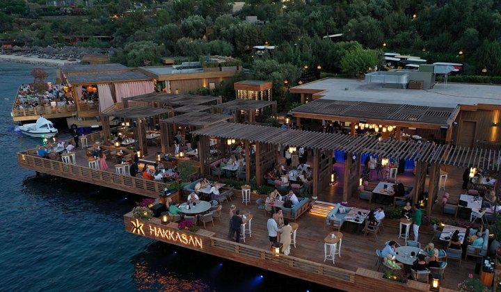 Michelin yıldızlı Hakkasan, Bodrum'un eşsiz atmosferinde lezzet tutkunlarıyla buluşuyor 2 Michelin yıldızlı Hakkasan, Bodrum’un eşsiz atmosferinde lezzet tutkunlarıyla buluşuyor