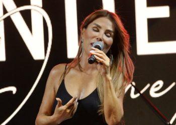 Hande Dönmez: Türkiye’de sanatçı olmak çok zordur