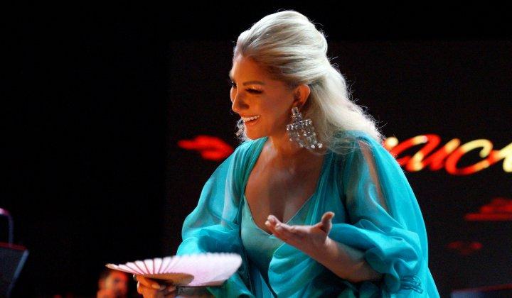 Muazzez Ersoy'dan Bursa'da nostaljik konser 2 Muazzez Ersoy’dan Bursa’da nostaljik konser