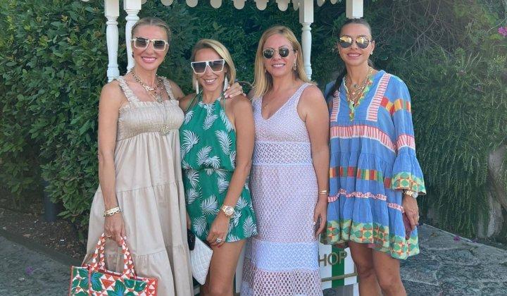 Öznur Yakın’ın dostlarıyla Bodrum’da tatil keyfi