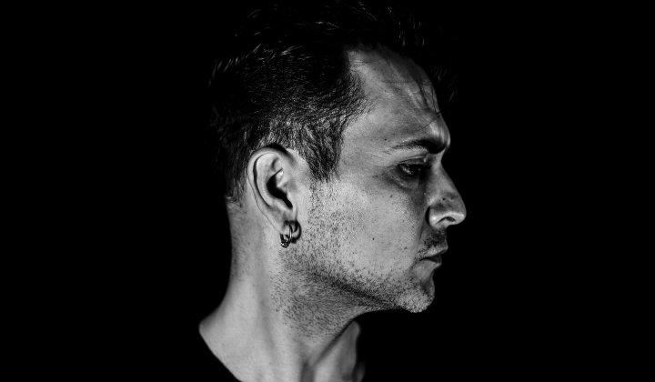 Umut Kaya’dan duygu karmaşasına dokunan şarkı: Ağlarsın