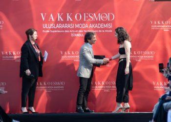 Vakko ESMOD Moda Akademisi 10. yılında özel bir defileyle mezunlarını verdi