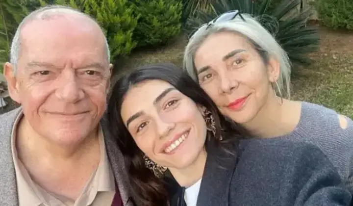 Hazar Ergüçlü’nün babası Süleyman Ergüçlü vefat etti 1 Hazar Ergüçlü’nün babası Süleyman Ergüçlü vefat etti