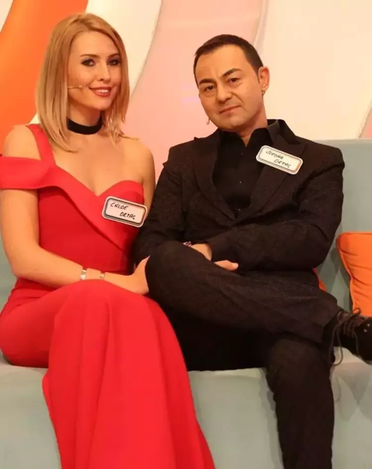 64ec6f07e4bfdd1724837d61 Chloe Loughnan, Serdar Ortaç'ın iddiaları karşısında açtı ağzını yumdu gözünü