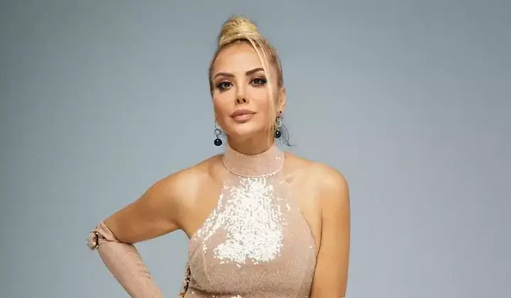 Kanser tedavisi gören Tanyeli tatile çıktı