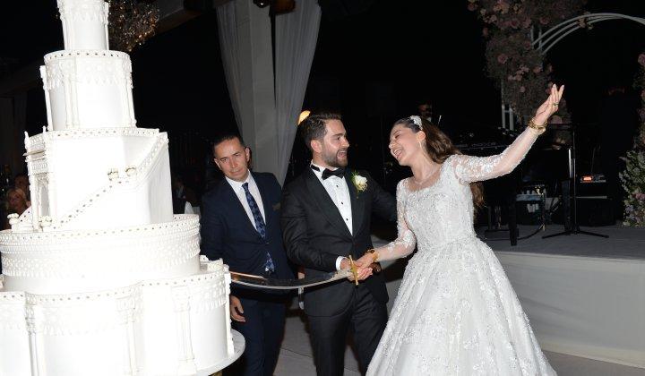 Burak Tuncer ile Feyza Utku görkemli bir düğünle ömür boyu mutluluğa ‘evet’ dedi