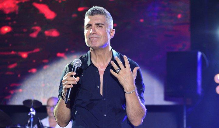 Özcan Deniz, Günay’da sold out yapmaya devam ediyor