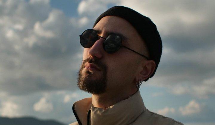Rhan, yeni tekli çalışması 'Yarası Olan Anlar’ı' müzikseverlerin beğenisine sundu 1 Rhan, yeni tekli çalışması ‘Yarası Olan Anlar’ı’ müzikseverlerin beğenisine sundu