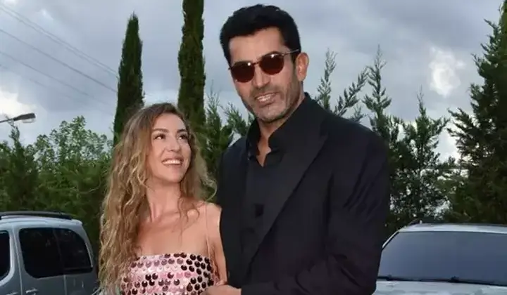 Ayağı sargılı Sinem Kobal sevenlerini korkuttu 3 Ayağı sargılı Sinem Kobal sevenlerini korkuttu