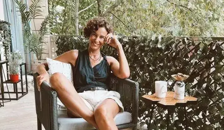 Arzum Onan arkadaşlarıyla tatilde 2 Arzum Onan arkadaşlarıyla tatilde