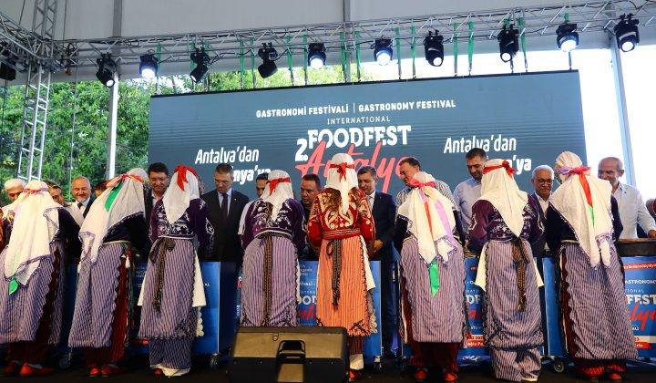 Uluslararası Food Fest Antalya Gastronomi Festivali, düzenlenen açılış töreniyle kapılarını açtı