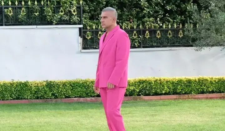 Berdan Mardini de Barbie modasına uydu