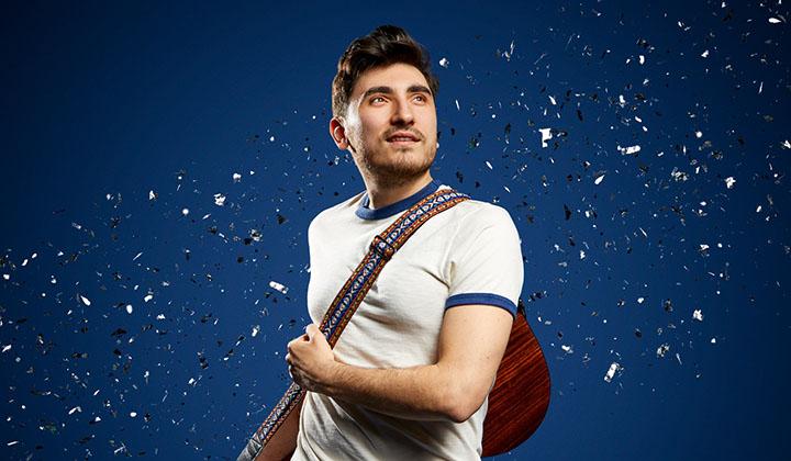 Efe Akbulut’tan çifte kutlama