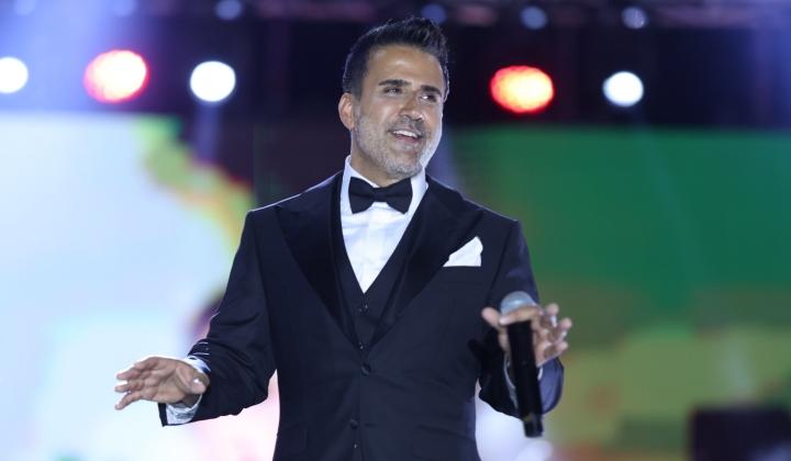 Emrah'ın '40.Yıl' albümü Ata Demirer ile start alıyor 1 Emrah’ın ’40.Yıl’ albümü Ata Demirer ile start alıyor