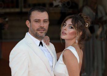 Melis Sezen ve Salih Bademci Venedik’te kırmızı halıda boy gösterdi
