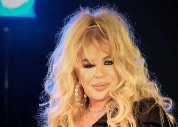 Zerrin Özer şimdi de ‘Külfet’ ile sevenlerinin karşısında