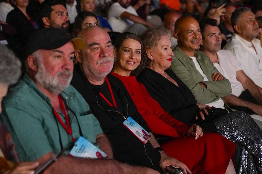 Bodrum Türk Filmleri Haftası'na ünlü isimler damga vurdu 6 IMG 2B95677C2BFC 1 Bodrum Türk Filmleri Haftası'na ünlü isimler damga vurdu
