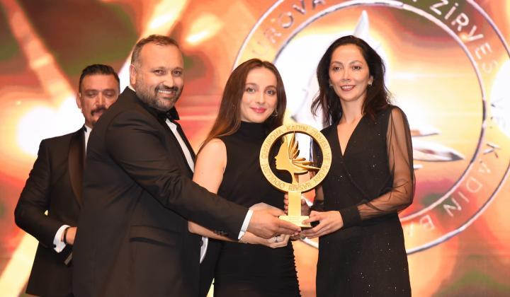 'Serçenin Gözyaşı' vizyona girmeden ödül aldı 1 ‘Serçenin Gözyaşı’ vizyona girmeden ödül aldı
