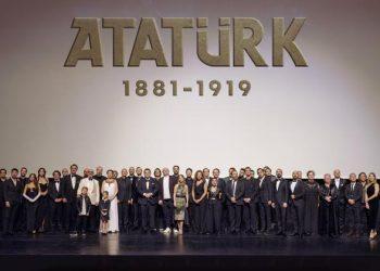 ‘Atatürk’ filminin galası AKM’de gerçekleşti