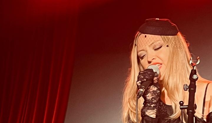 Beva, müzik dünyasına adımını 'Ben Buyum' ile attı 1 Beva, müzik dünyasına adımını ‘Ben Buyum’ ile attı