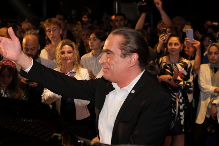 'Son Akşam Yemeği' filminin galasına yoğun ilgi 5 fahiratakoglu 'Son Akşam Yemeği' filminin galasına yoğun ilgi
