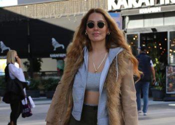 Güzel oyuncu Gökşen Ateş, tiyatro sahneleri ve set arası mekik dokuyor