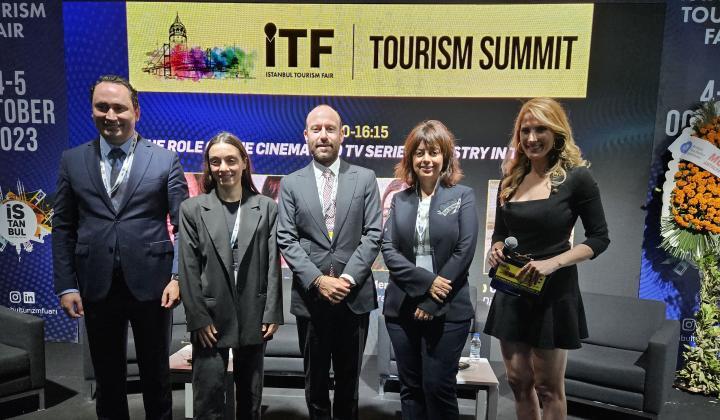 Cosmos Theatre By ITF Gala partisi ile turizm devleri coştu 1 Cosmos Theatre By ITF Gala partisi ile turizm devleri coştu