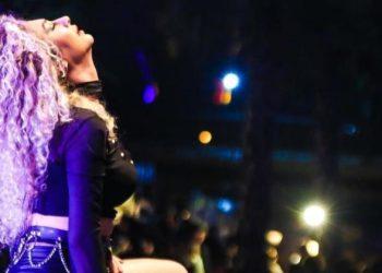 Sakarya Müzik Festivali’nde Sena Şener performansı ile büyüledi