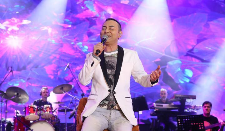 Serdar Ortaç, Kuruçeşme sahnesinde rekor kırdı