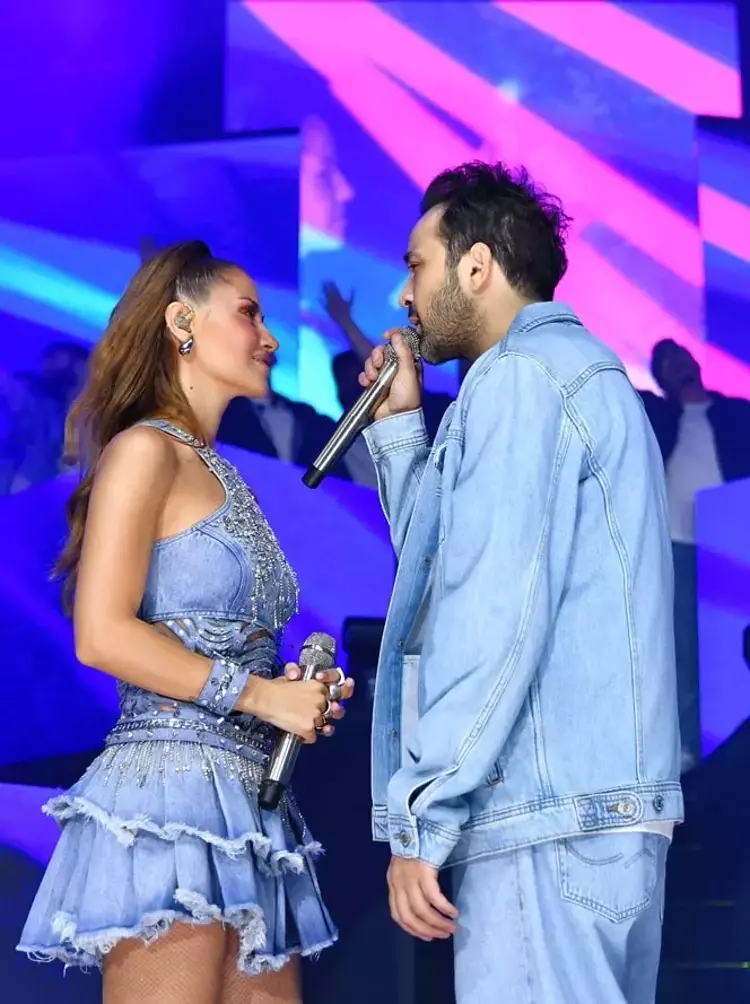 65432d79e4bfdc1d48e90fe0 Derya Uluğ'dan sevgilisine sürpriz