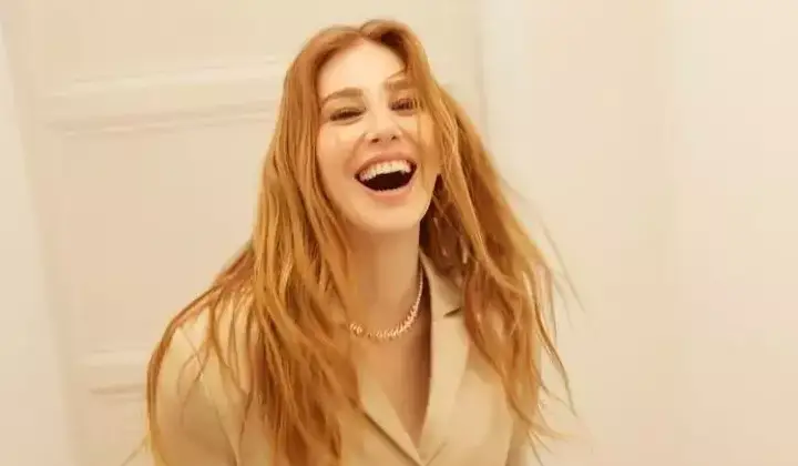 Elçin Sangu'dan radikal karar 2 Elçin Sangu’dan radikal karar