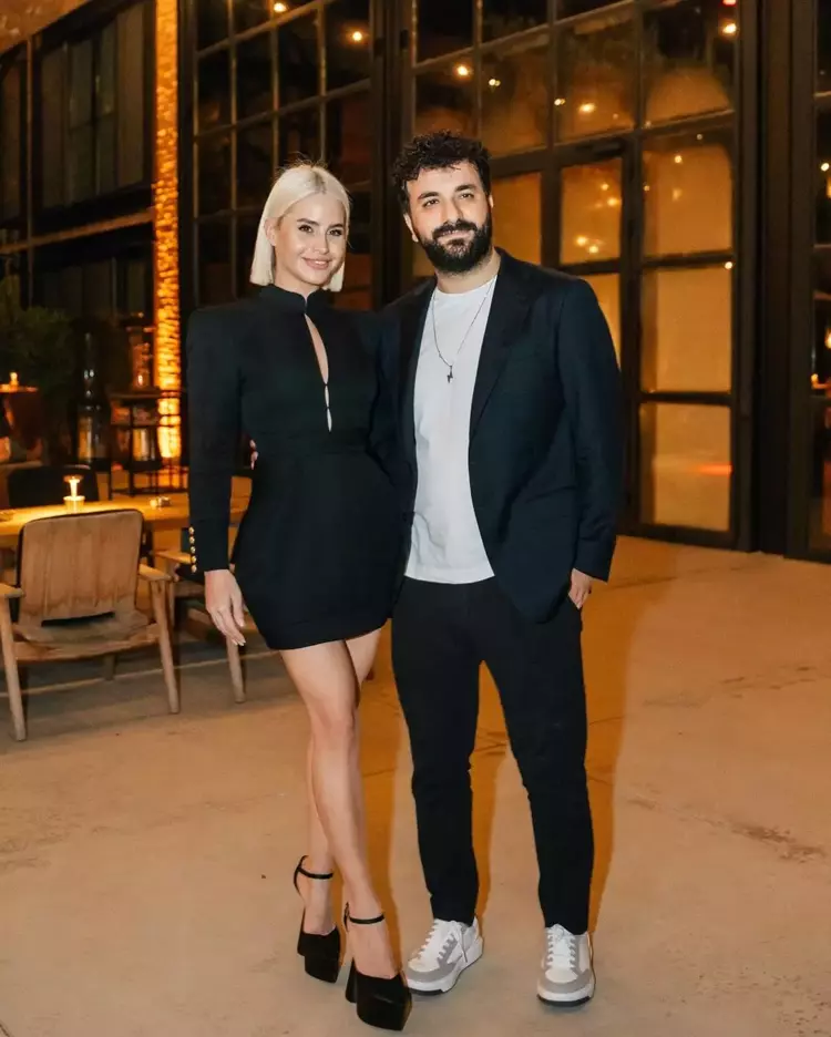 655ede96e4bfdd25f8be9e8d Büşra Pekin ve Hasan Can Kaya'dan 'aşk' iddialarına yanıt