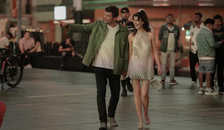 Başrollerini Kıvanç Tatlıtuğ ve Beren Saat’in paylaştığı ‘İstanbul İçin Son Çağrı’nın resmi fragmanı yayınlandı