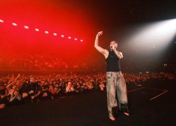Rap müziğin sevilen ismi Motive, sevenleriyle buluştu