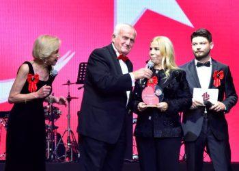 Türkan Şerbetçi, Cahide Palazzo’yu Böbrek Vakfı’nın Cumhuriyet Balosu için açtı
