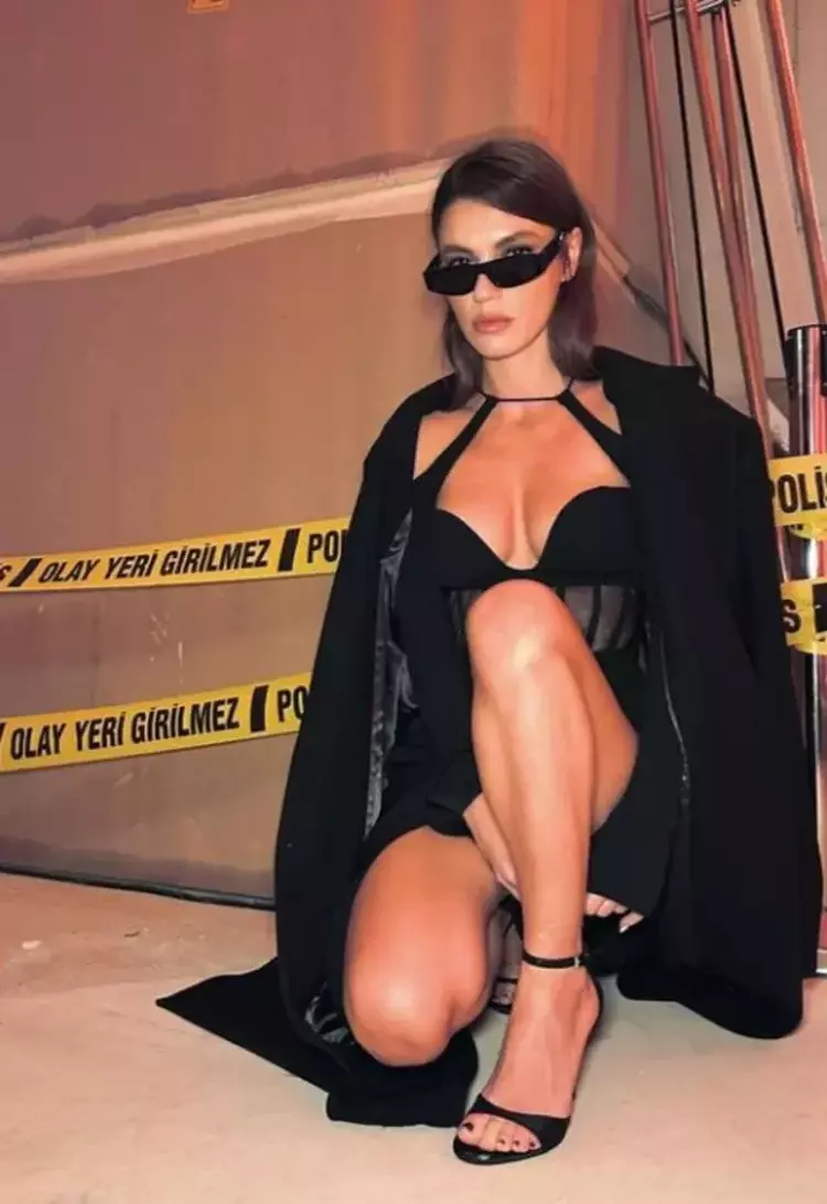 Yüsra Geyik cesur kombiniyle dikkat çekti 5 658a87106627382d0a8e164e Yüsra Geyik cesur kombiniyle dikkat çekti