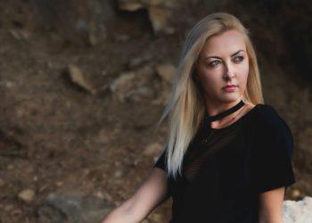 Esra Zaim, ilk teklisi ile ‘Fırtına’ estirecek
