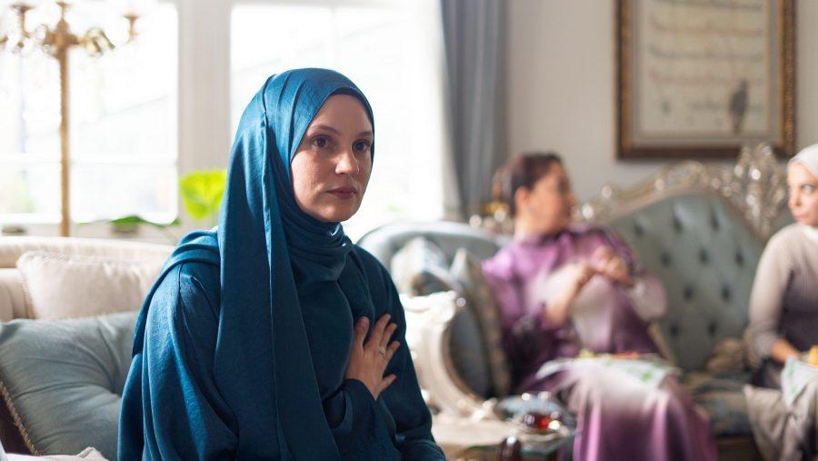 farah dilruba Farah Zeynep Abdullah, Kızılcık Şerbeti dizisine sürpriz bir rolle konuk oluyor